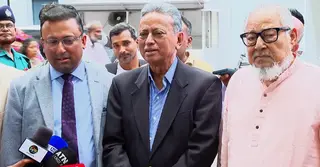 ইইউ চায় বাংলাদেশ দ্রুত গণতান্ত্রিক পথে ফিরুক: আমীর খসরু